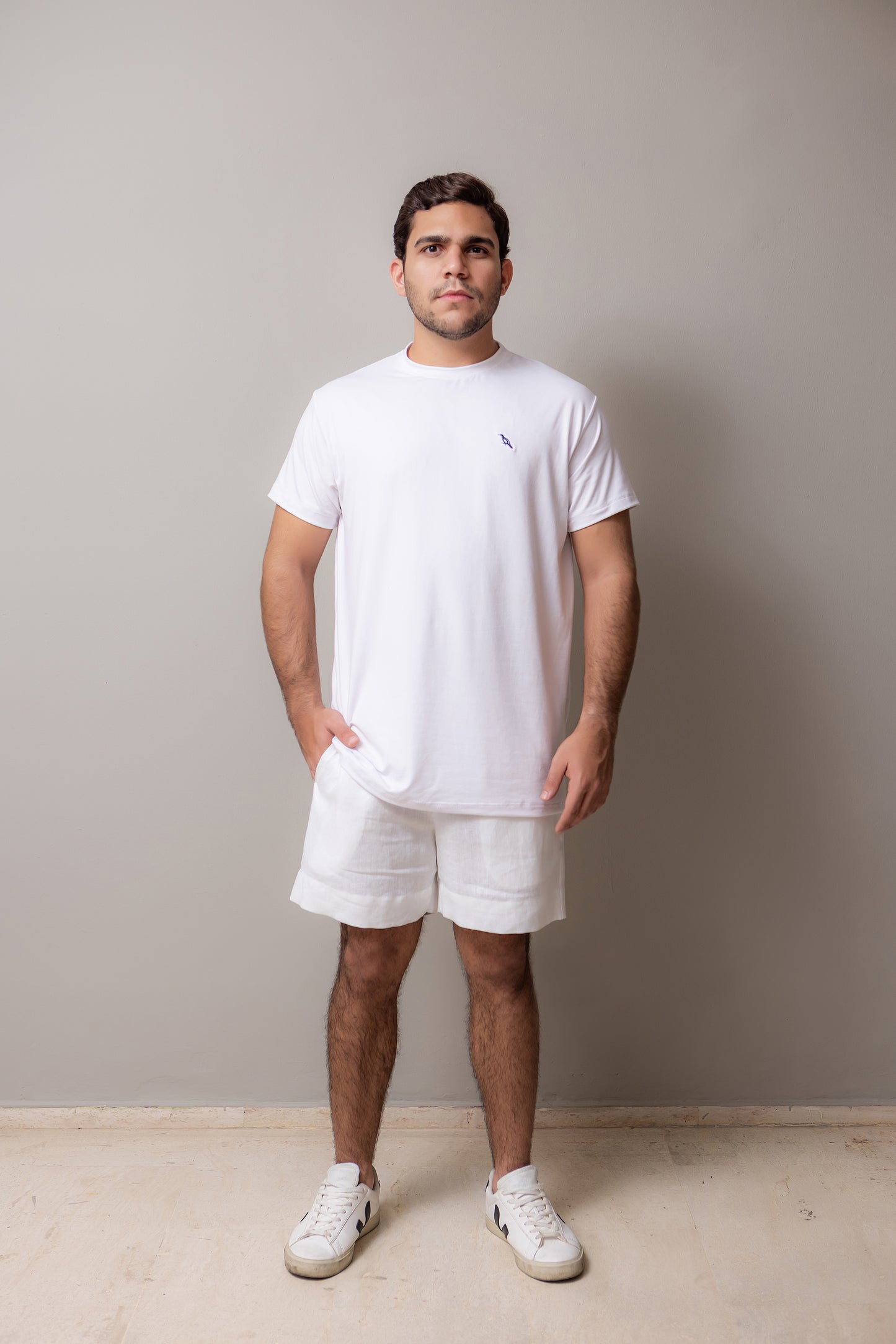 WHITE LINEN SHORT